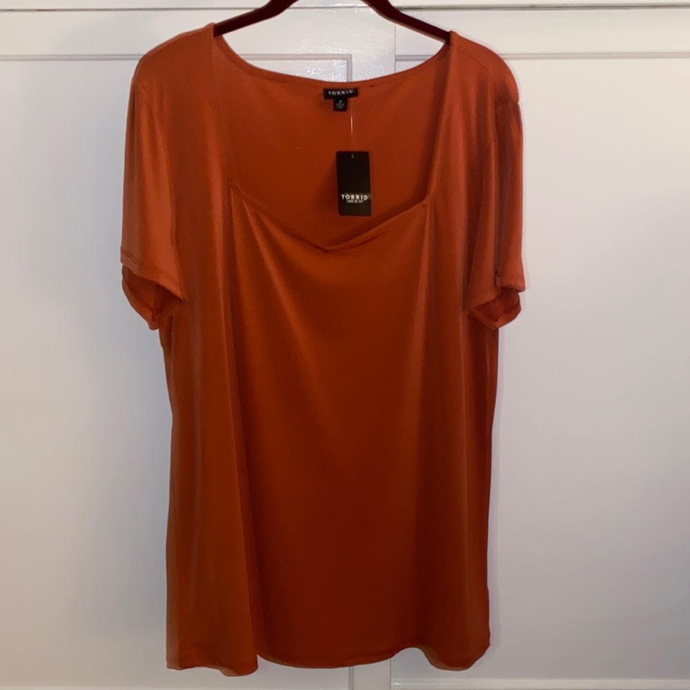 Torrid Dark Orange Top with Sweetheart neckline. Size 2 . ( 20/22) New with Tags